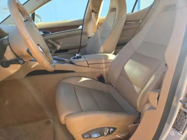 2014 Porsche Panamera 4
