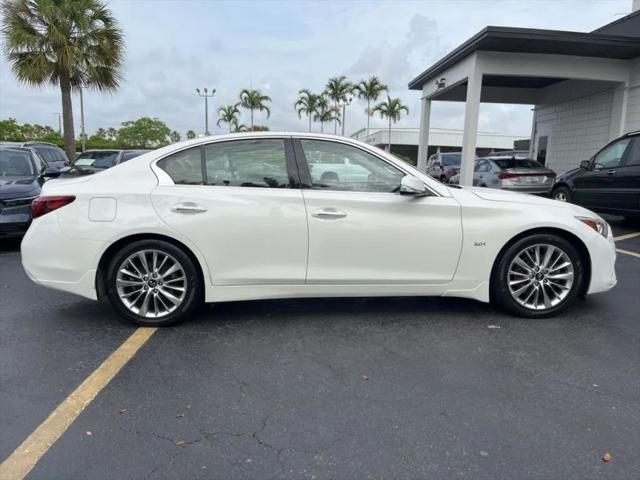 2020 INFINITI Q50 LUXE