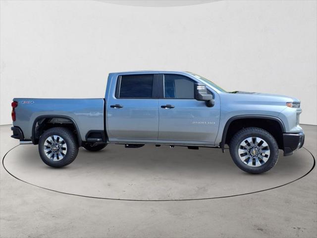 2025 Chevrolet Silverado 2500HD 4WD Crew Cab Standard Bed Custom