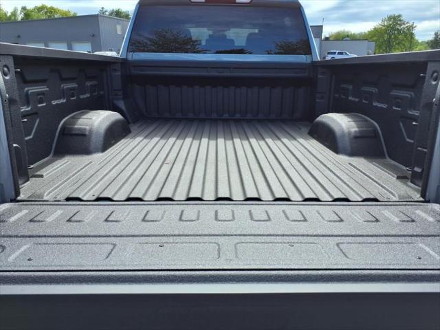2025 Chevrolet Silverado 2500HD 4WD Crew Cab Standard Bed Custom