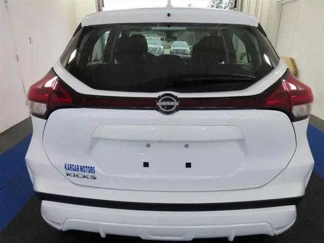 2024 Nissan Kicks S Xtronic CVT