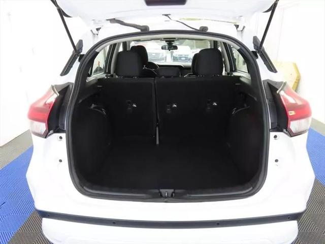 2024 Nissan Kicks S Xtronic CVT
