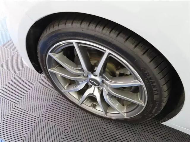 2023 Genesis G70 2.0T RWD