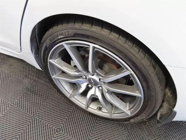 2023 Genesis G70 2.0T RWD