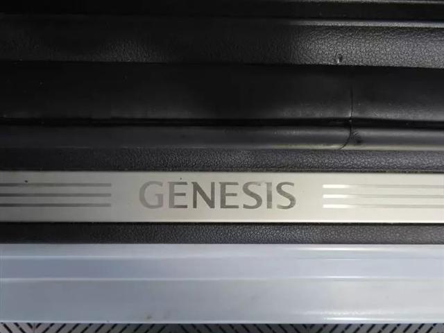 2023 Genesis G70 2.0T RWD