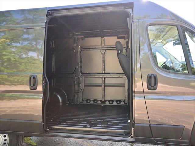 2025 Ram ProMaster Cargo Van Tradesman High Roof 136" WB w/Pass Seat