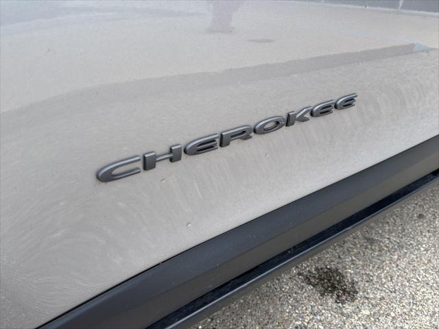 Used 2018 Jeep Cherokee For Sale in Jackson, MI