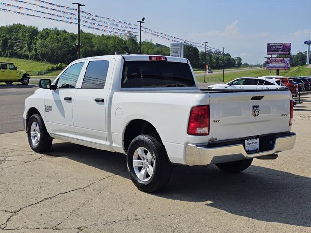 2022 RAM 1500 Classic SLT Crew Cab 4x4 57 Box