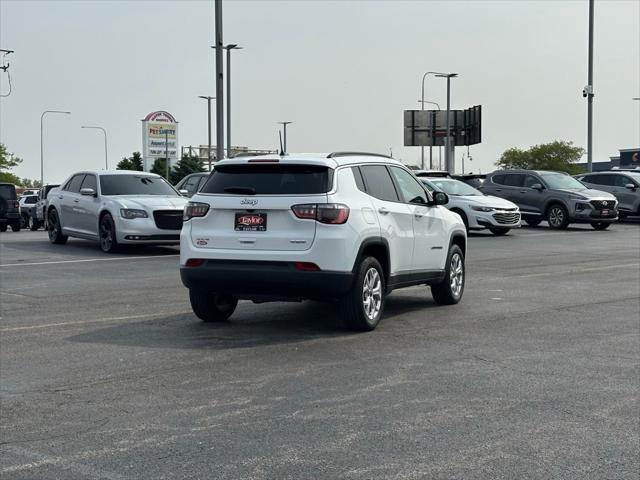 2025 Jeep Compass COMPASS LATITUDE 4X4