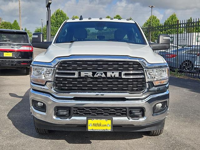 2024 RAM 3500 Big Horn Crew Cab 4x4 8 Box