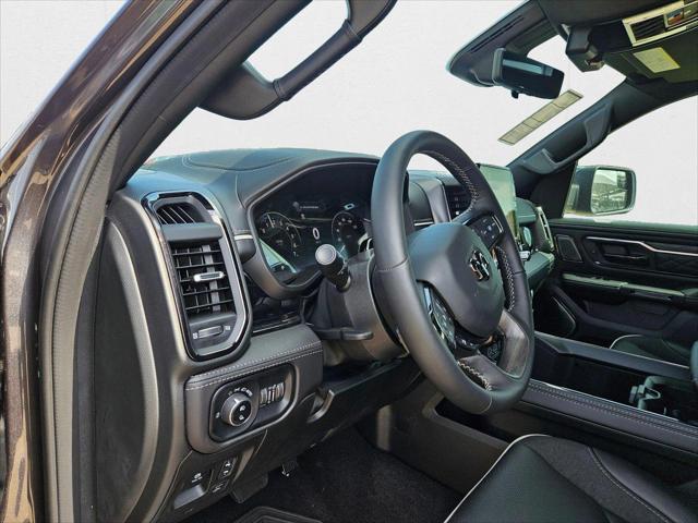 2025 RAM Ram 1500 RAM 1500 LIMITED CREW CAB 4X4 57 BOX