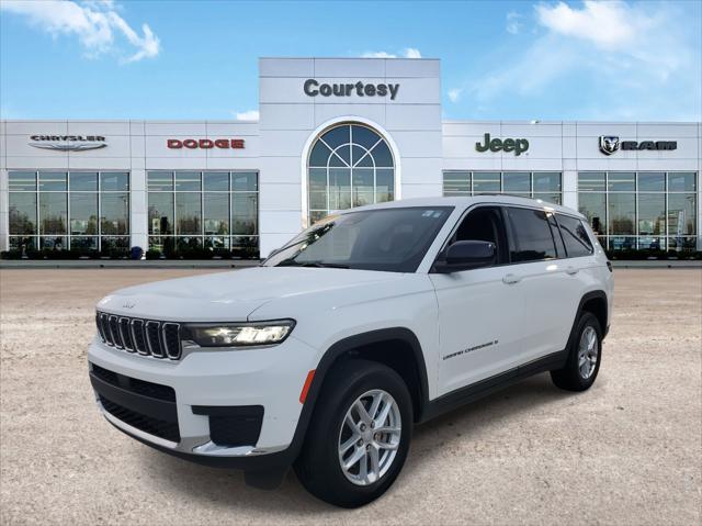2023 Jeep Grand Cherokee L Laredo 4x2