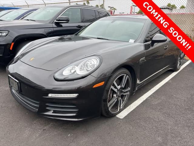2016 Porsche Panamera 2