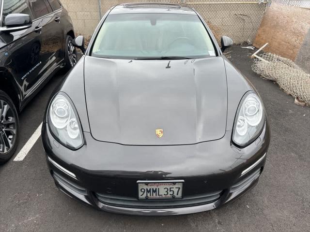 2016 Porsche Panamera 2