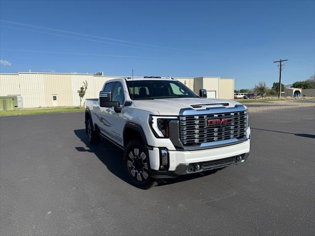 2024 GMC Sierra 2500HD 4WD Crew Cab Standard Bed Denali