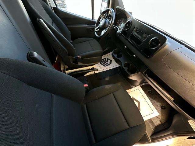 2019 Freightliner Sprinter High Roof w/144  WB Van 3D
