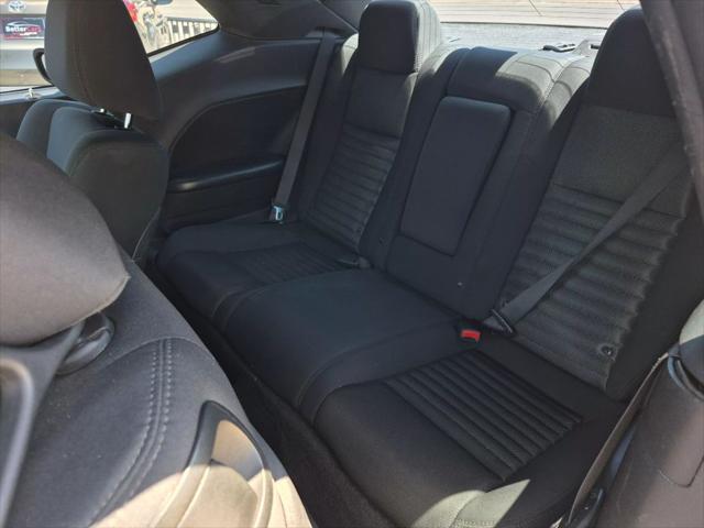 2014 Dodge Challenger SXT