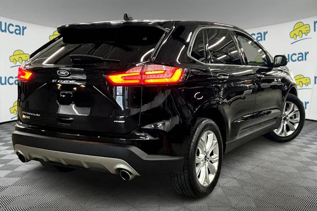 2022 Ford Edge Titanium