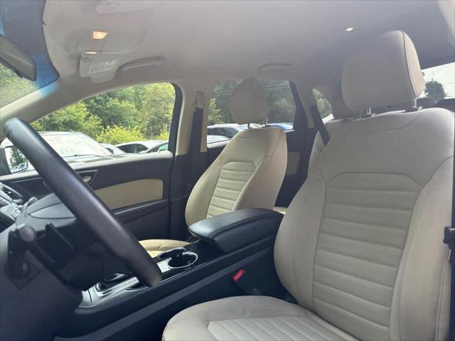 2017 Ford Edge SE