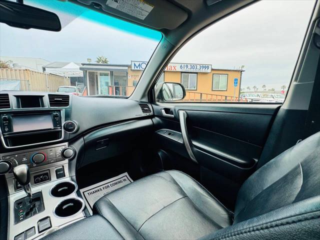 2013 Toyota Highlander Hybrid Base V6