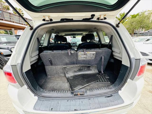2013 Toyota Highlander Hybrid Base V6