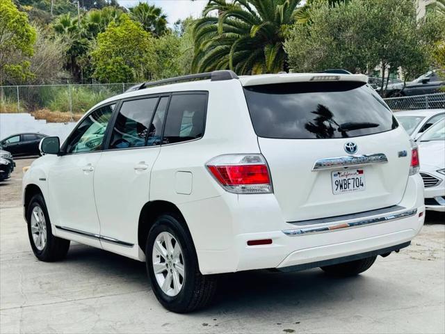 2013 Toyota Highlander Hybrid Base V6