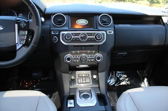 2015 Land Rover LR4 LUX