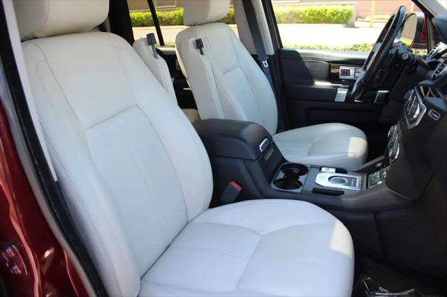 2015 Land Rover LR4 LUX