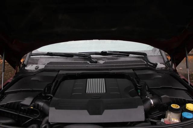 2015 Land Rover LR4 LUX