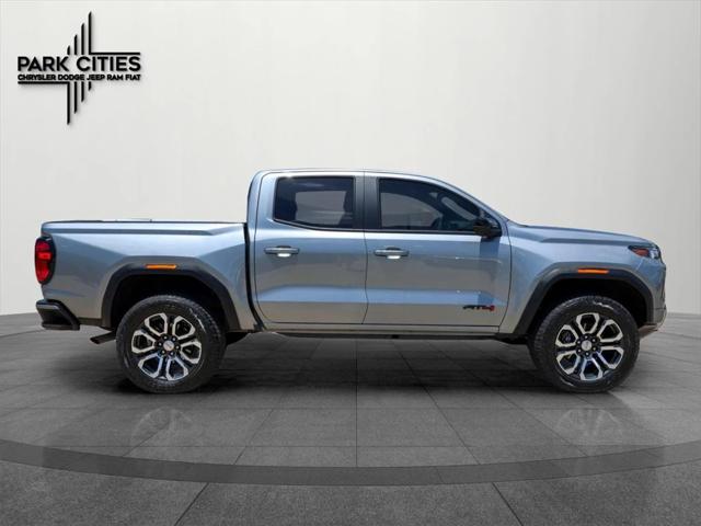 2024 GMC Canyon 4WD AT4