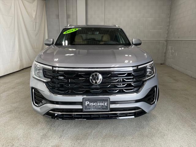 2024 Volkswagen Atlas Cross Sport 2.0T SEL R-Line
