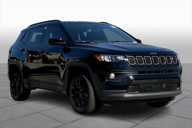 2025 Jeep Compass COMPASS LATITUDE 4X4