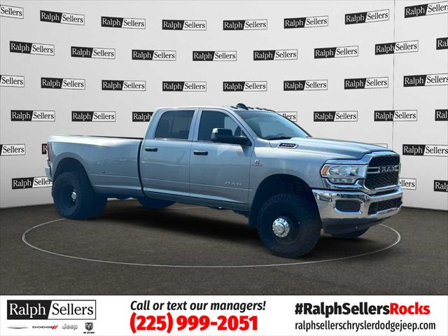 2021 RAM 3500 Tradesman Crew Cab 4x4 8 Box