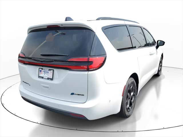 2025 Chrysler Pacifica Hybrid PACIFICA PLUG-IN HYBRID S APPEARANCE