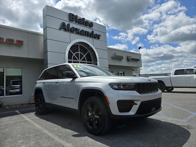 2022 Jeep Grand Cherokee Altitude 4x4