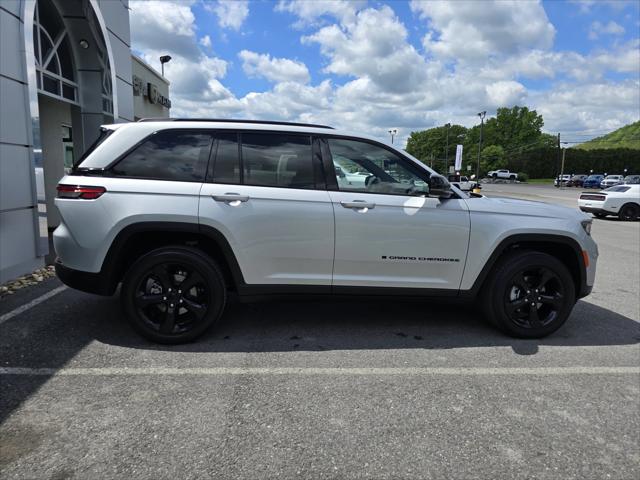 2022 Jeep Grand Cherokee Altitude 4x4