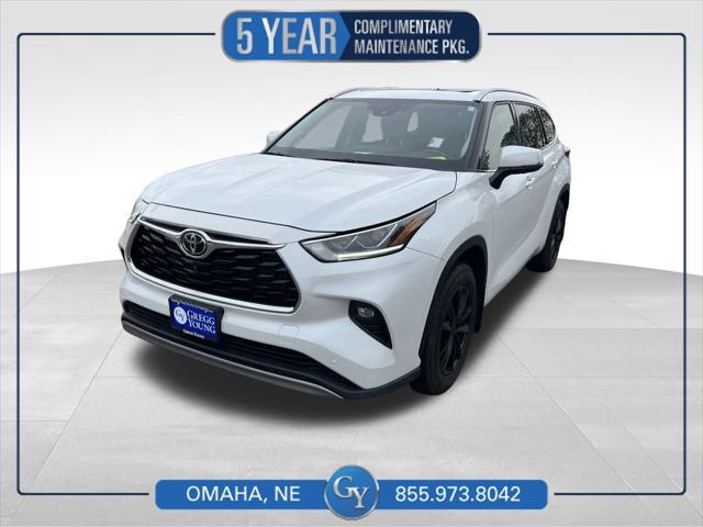 2022 Toyota Highlander Platinum