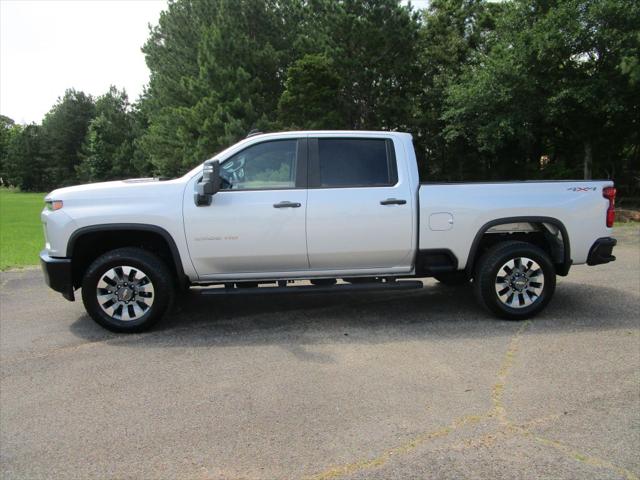 2022 Chevrolet Silverado 2500HD 4WD Crew Cab Standard Bed Custom