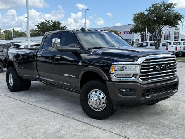 2020 RAM 3500 Laramie Longhorn Crew Cab 4x4 8 Box