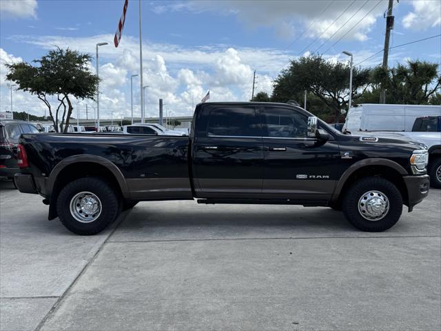 2020 RAM 3500 Laramie Longhorn Crew Cab 4x4 8 Box