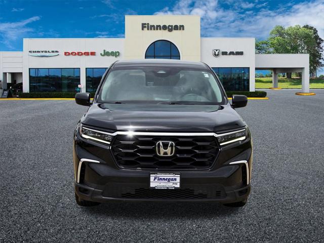 2023 Honda Pilot 2WD LX