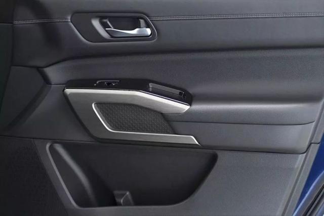 2022 Nissan Pathfinder Platinum 4WD