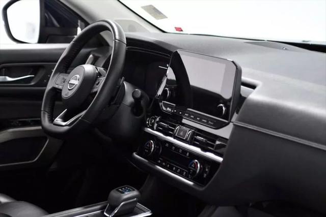 2022 Nissan Pathfinder Platinum 4WD