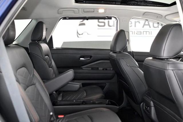 2022 Nissan Pathfinder Platinum 4WD