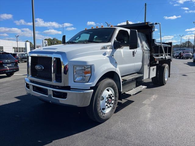 2023 Ford F-750 Gas 10 Galion Dump w/ L-Pack Toolbox