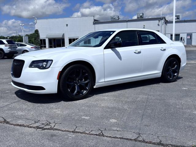 2023 Chrysler 300 Touring