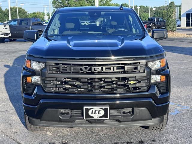 2022 Chevrolet Silverado 1500 4WD Crew Cab Short Bed Custom
