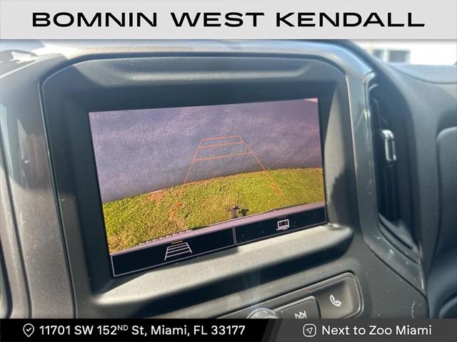 2023 Chevrolet Silverado 1500 2WD Crew Cab Short Bed Custom