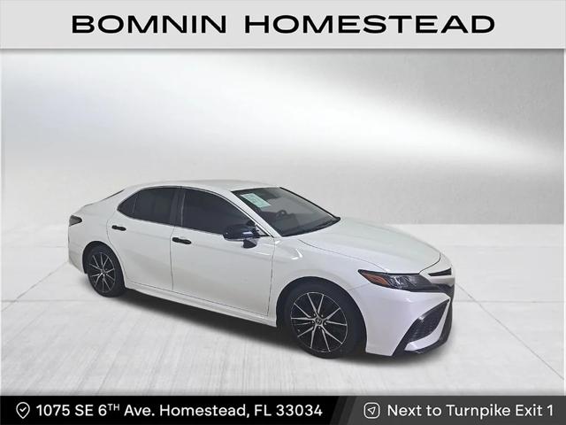 2022 Toyota Camry SE