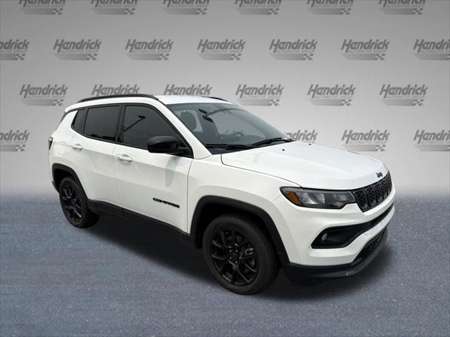 2025 Jeep Compass COMPASS LATITUDE 4X4